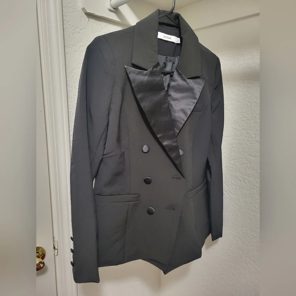JustFab black women's small blazer - Picture 2 of 8